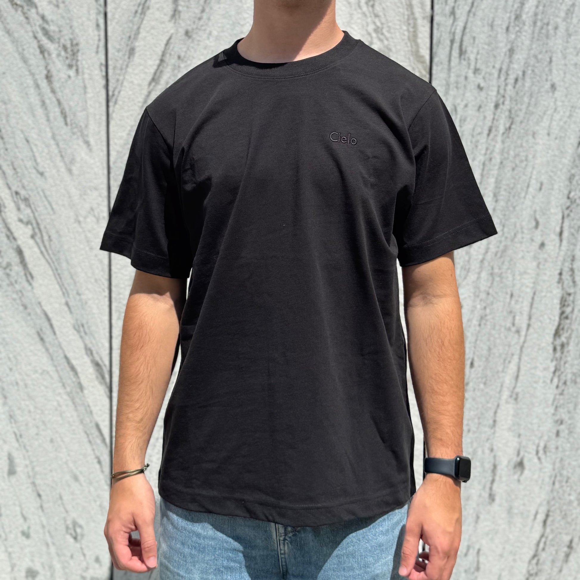 Essential T-Shirt Black